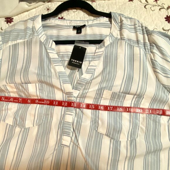 Torrid Size 2 NWT Blue and White Striped Blouse - Picture 7 of 11